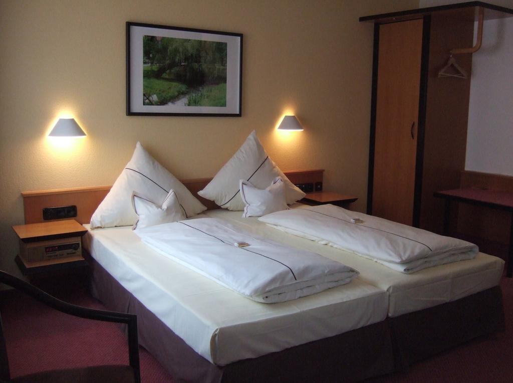 נוימרקט אין דר אוברפפלץ Hotel Lehmeier מראה חיצוני תמונה