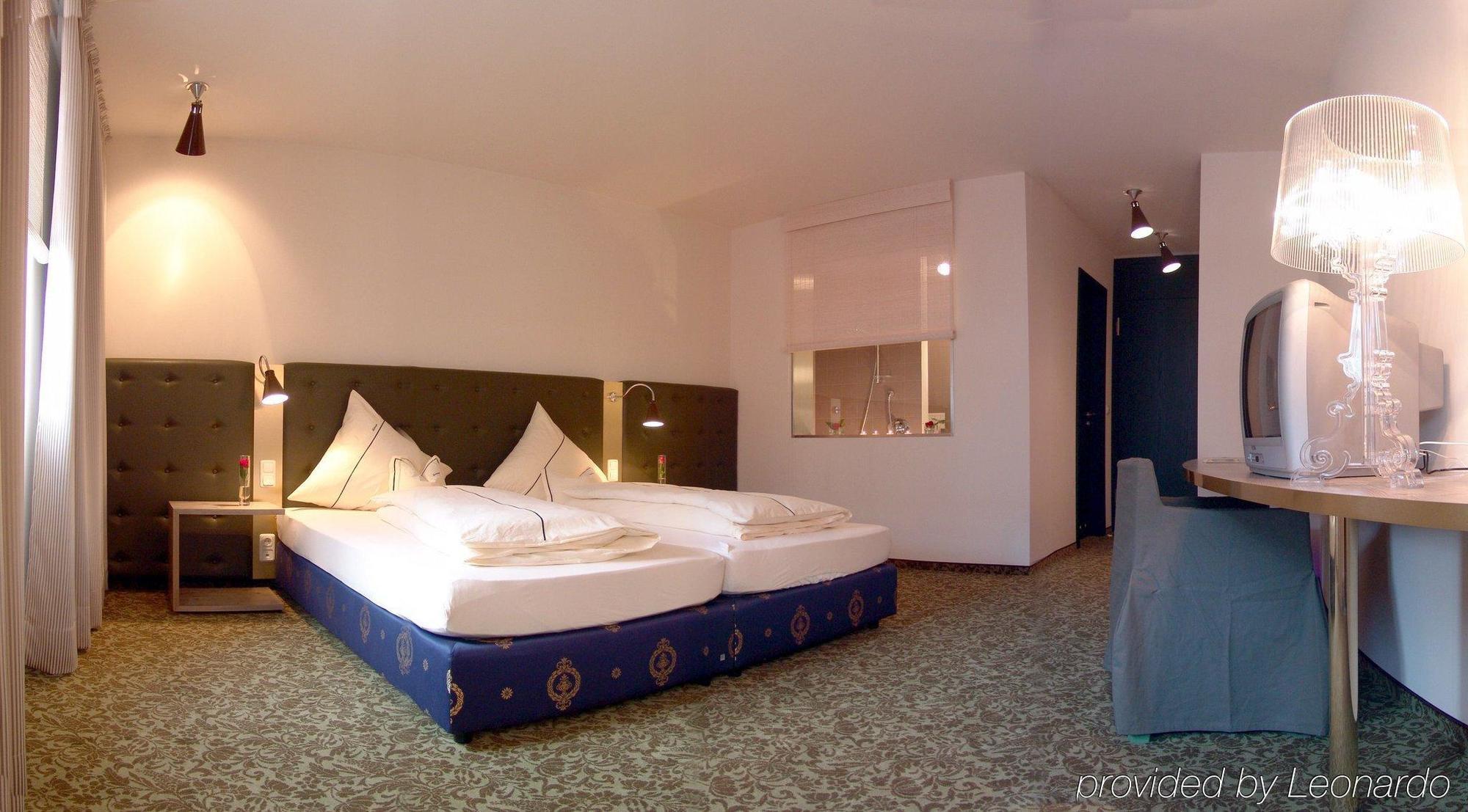 נוימרקט אין דר אוברפפלץ Hotel Lehmeier חדר תמונה