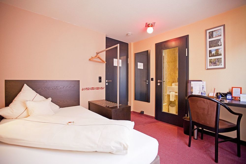 נוימרקט אין דר אוברפפלץ Hotel Lehmeier מראה חיצוני תמונה