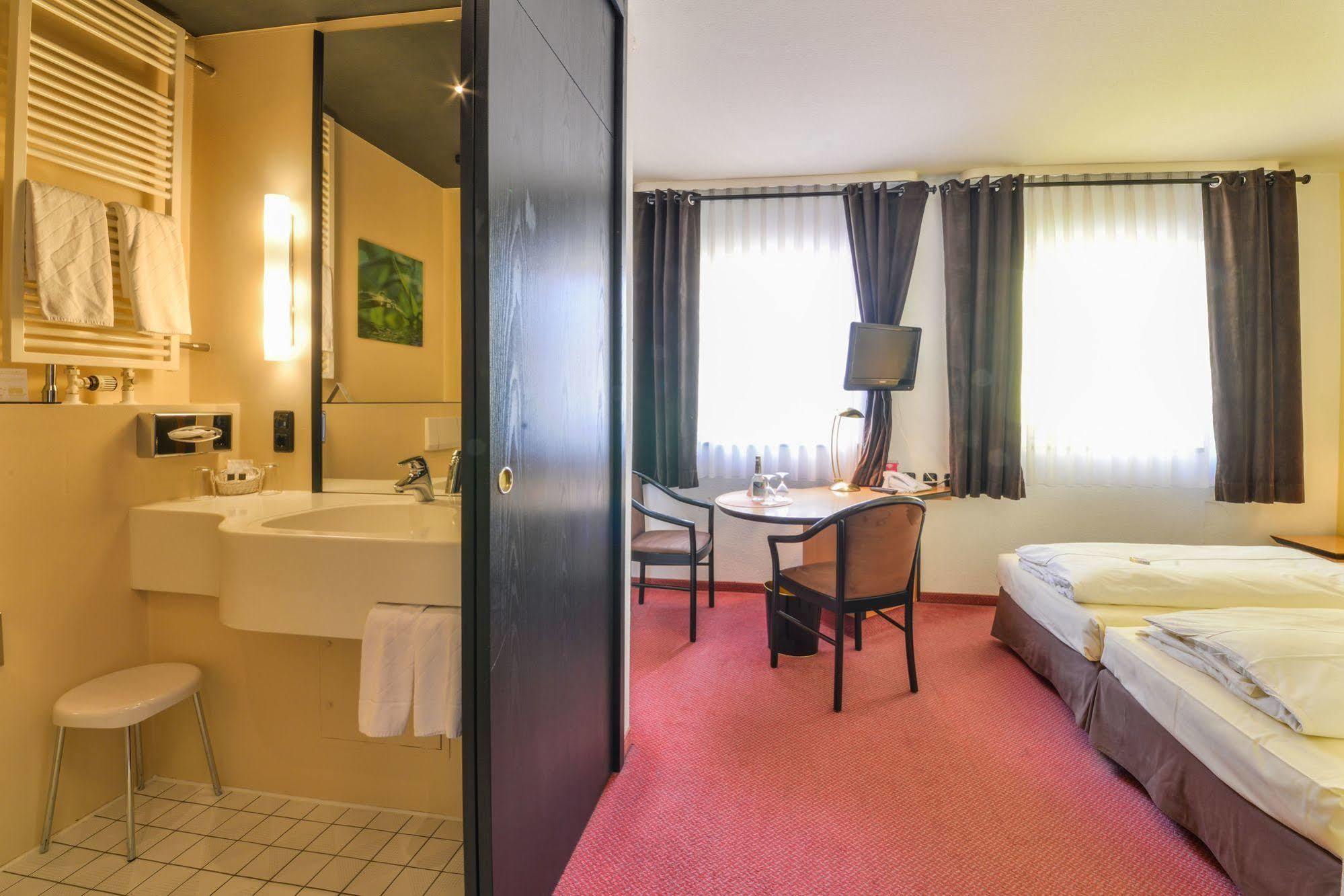 נוימרקט אין דר אוברפפלץ Hotel Lehmeier מראה חיצוני תמונה
